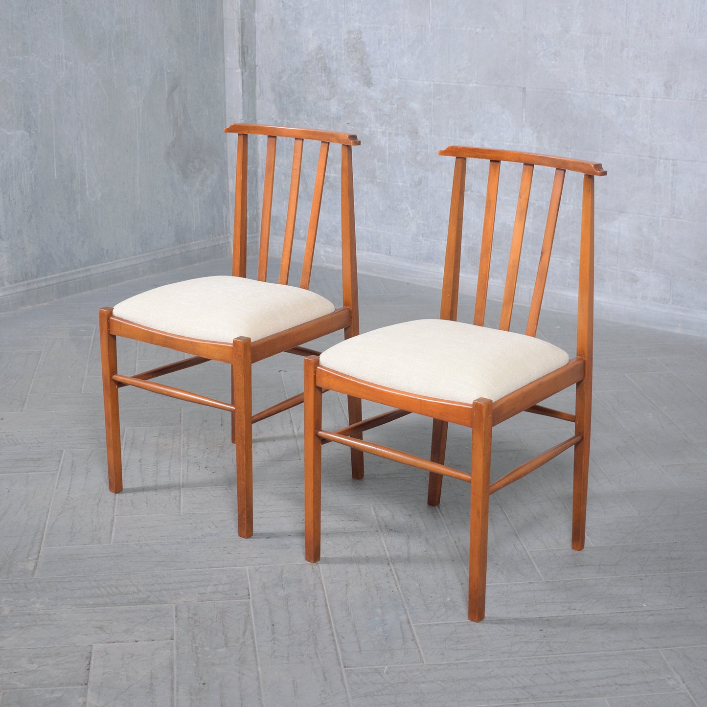Eight 1960s Hand-Crafted Solid Maple Wood Mid Century Modern Dining Chairs