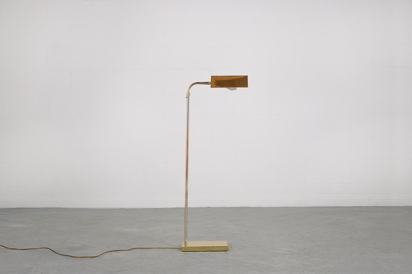 1960s Mid-Century Modern Adjustable Brass Floor Lamp