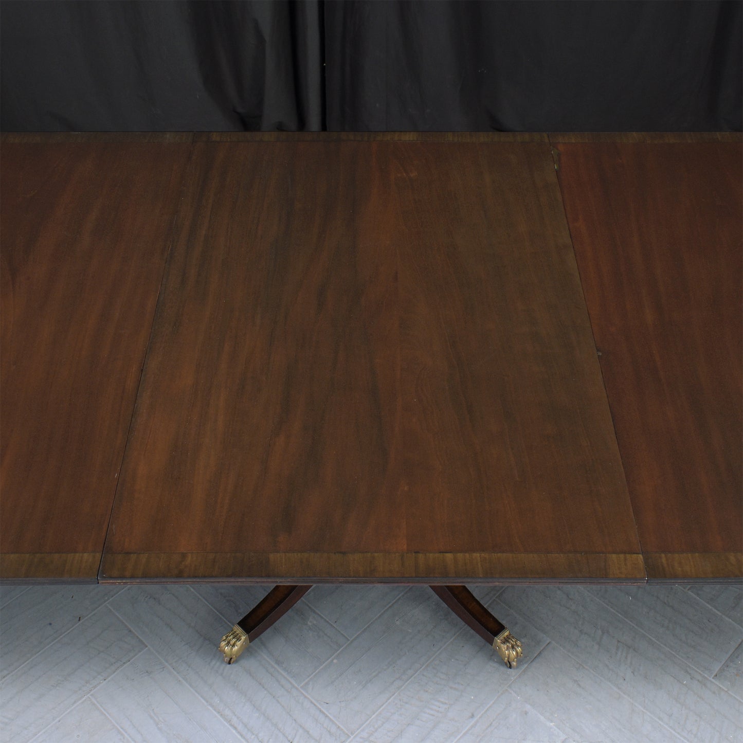 Antique George III Mahogany Dining Table