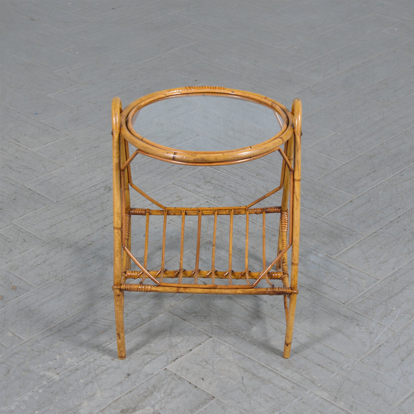 1960s Vintage Bamboo Side Table with Magazine Rack - Timeless Elegance