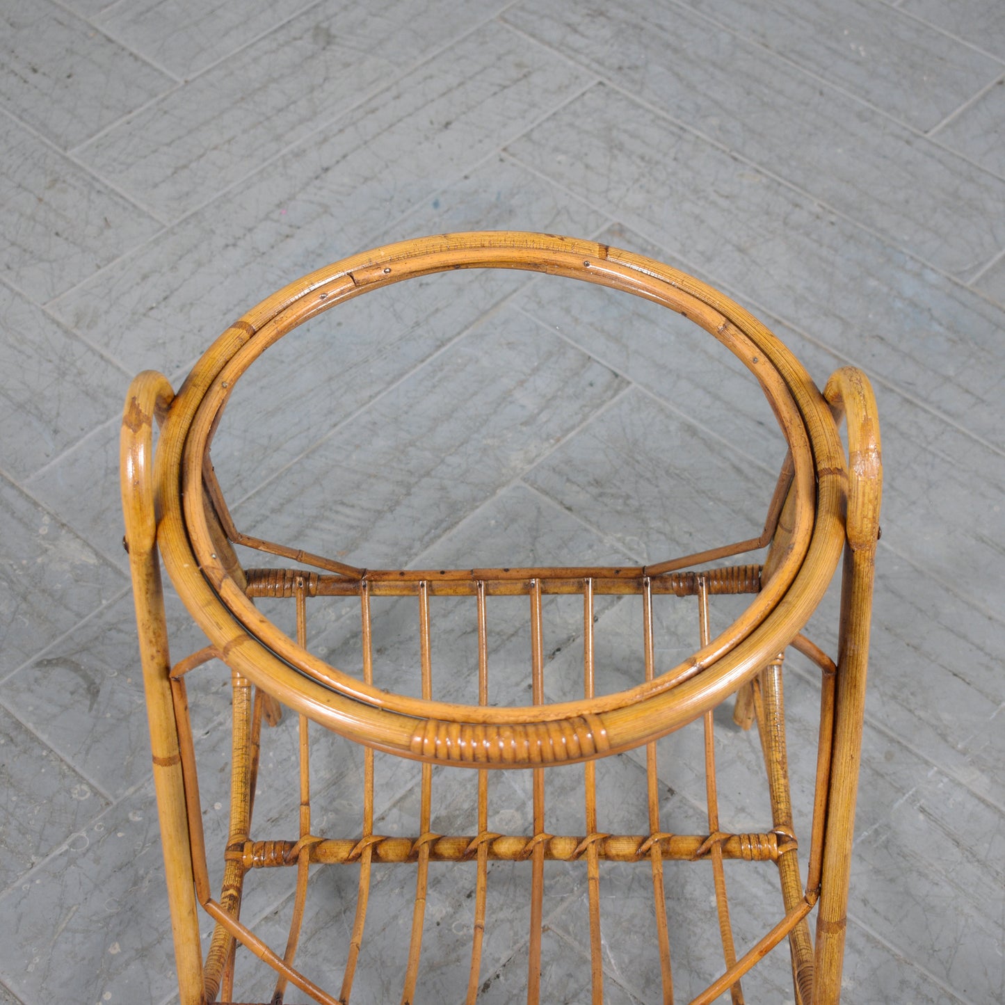 1960s Vintage Bamboo Side Table with Magazine Rack - Timeless Elegance