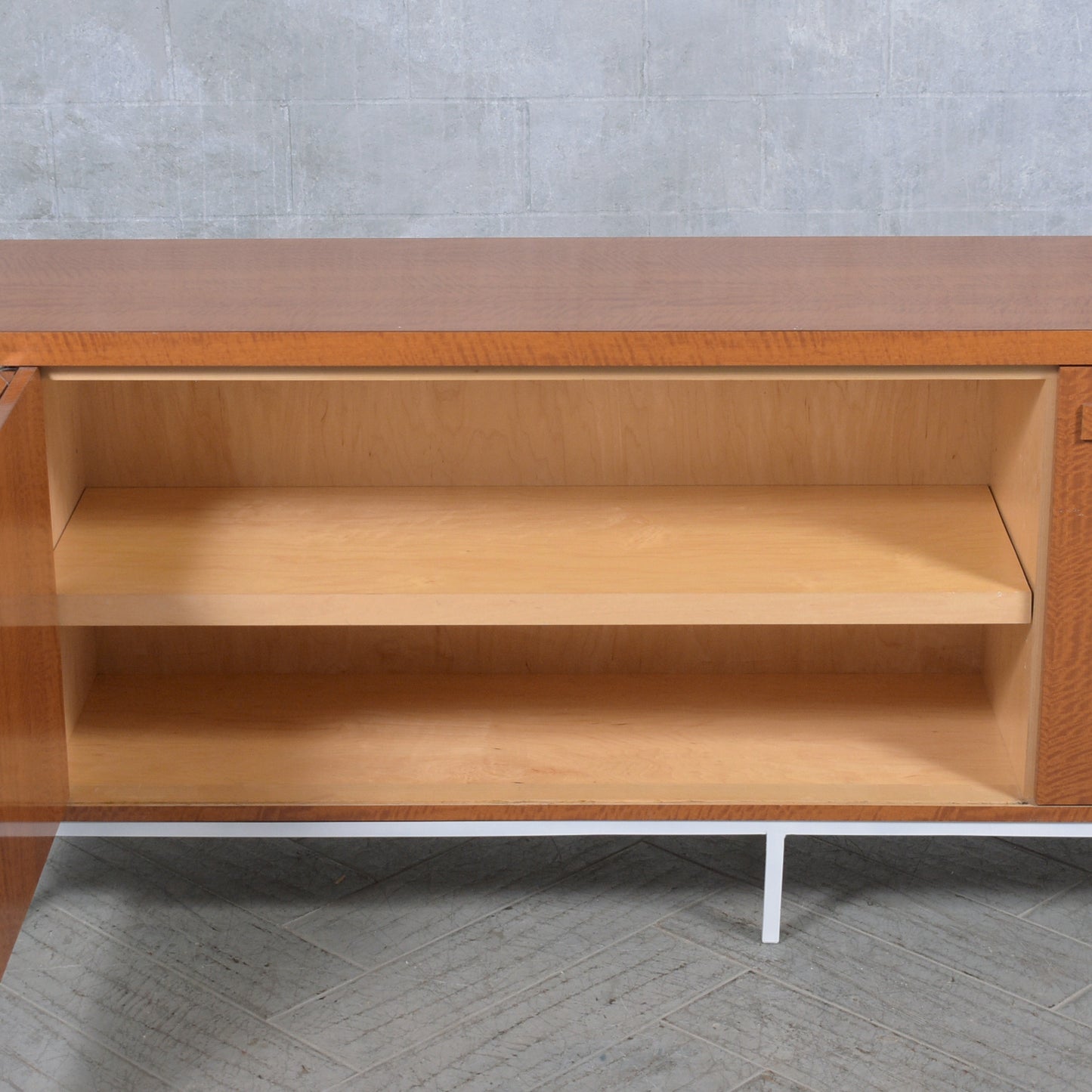 Modern Executive Tiger Oak Credenza: Sophisticated Design Meets Functionality