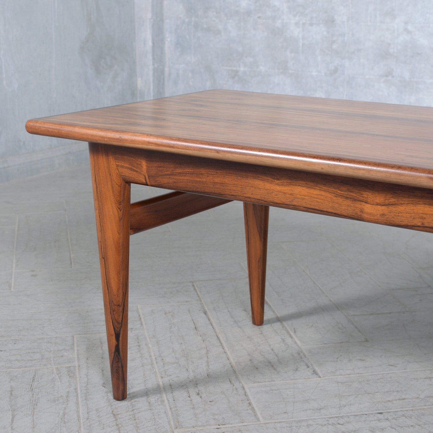Johannes Andersen Rosewood Coffee Table: Mid-Century Modern Elegance