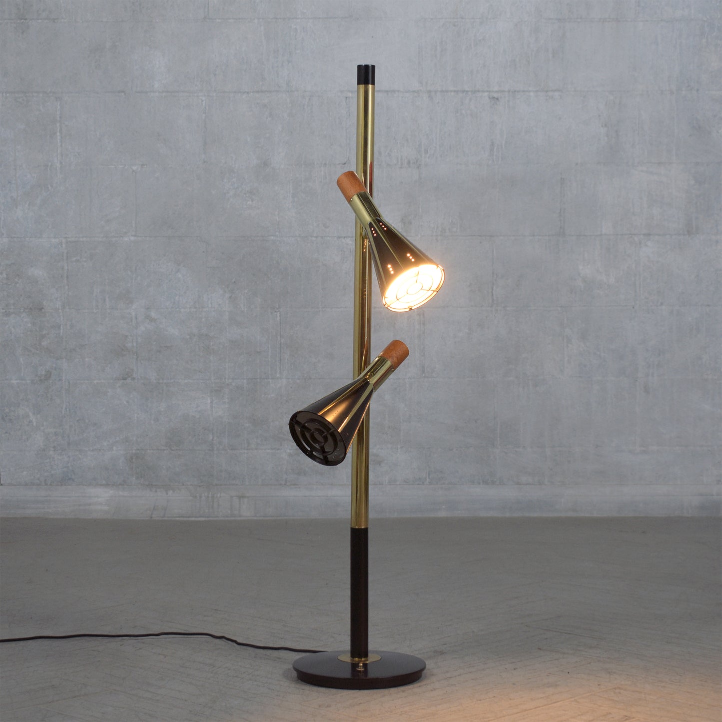 Restored 1960s Mid-Century Modern Floor Lamp: Brass & Wood Elegance