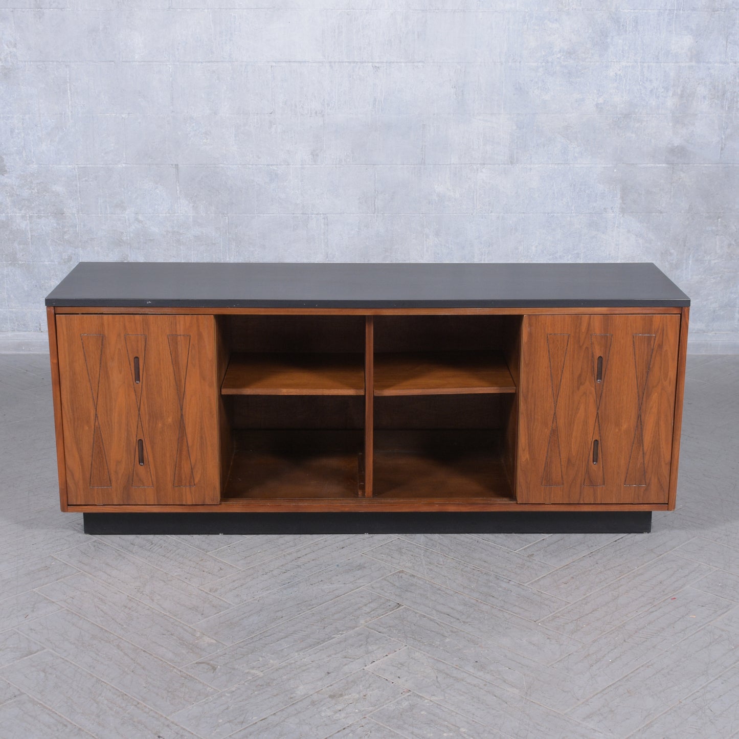 1960s Restored Mid-Century Walnut Credenza with Sliding Doors and Shelves