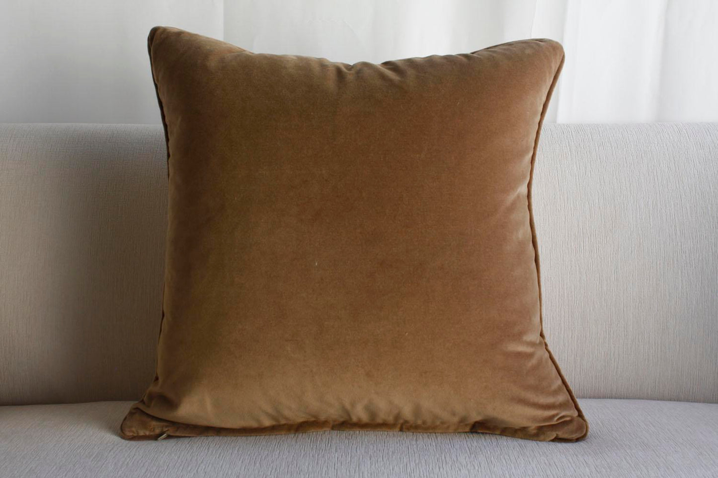 Pair of Louis XVI-style Pillows