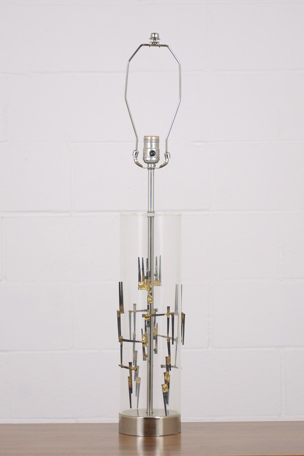 Vintage Mid-Century Modern Lucite Table Lamp