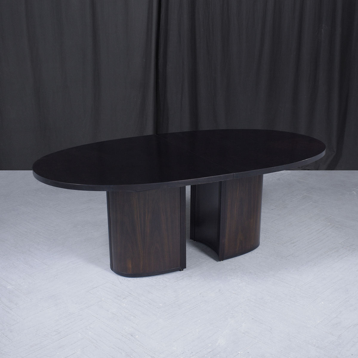 Mid-Century Modern Extendable Dining Table