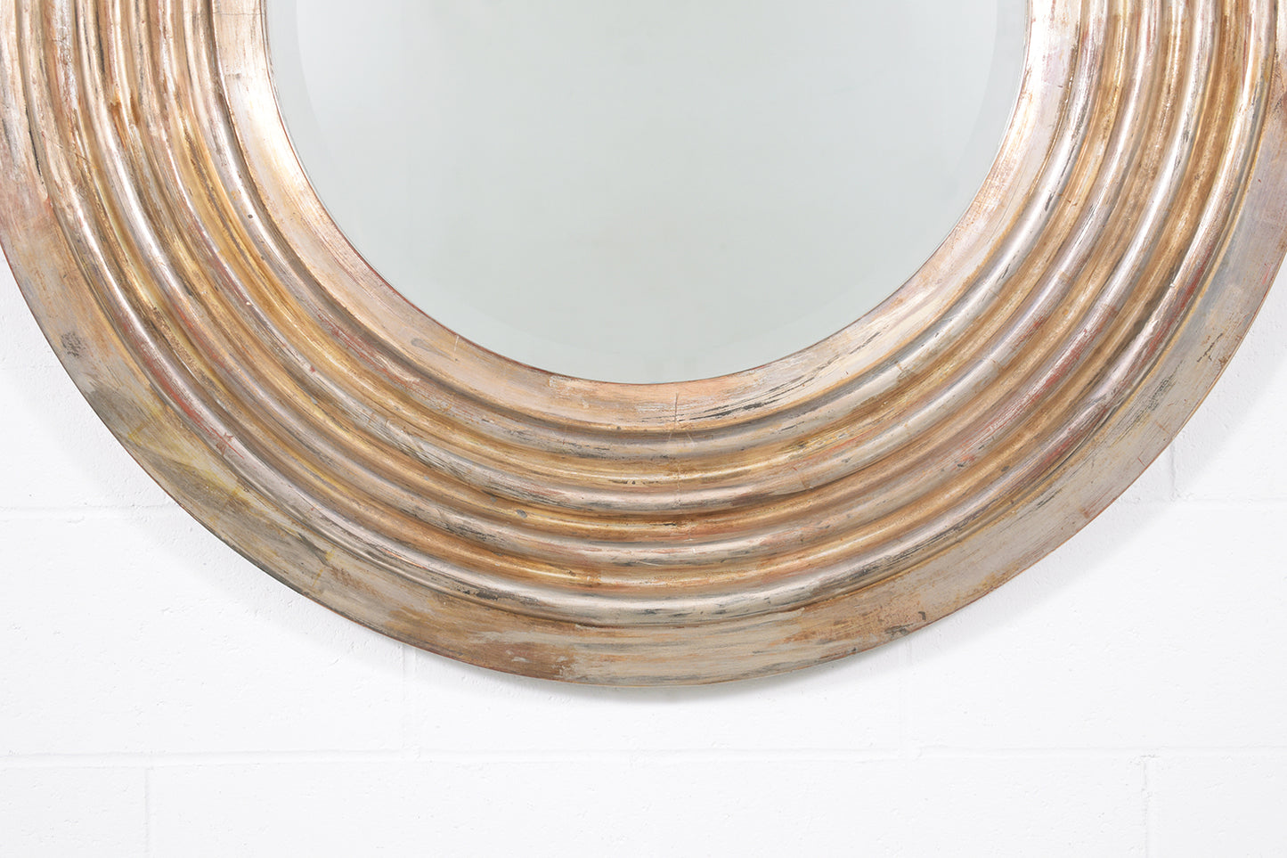 Italian Circular Giltwood Wall Mirror with Carved Frame, 24-Inch Diameter