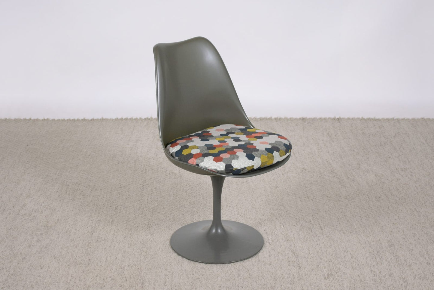 Knoll Eero Saarinen Tulip Chair