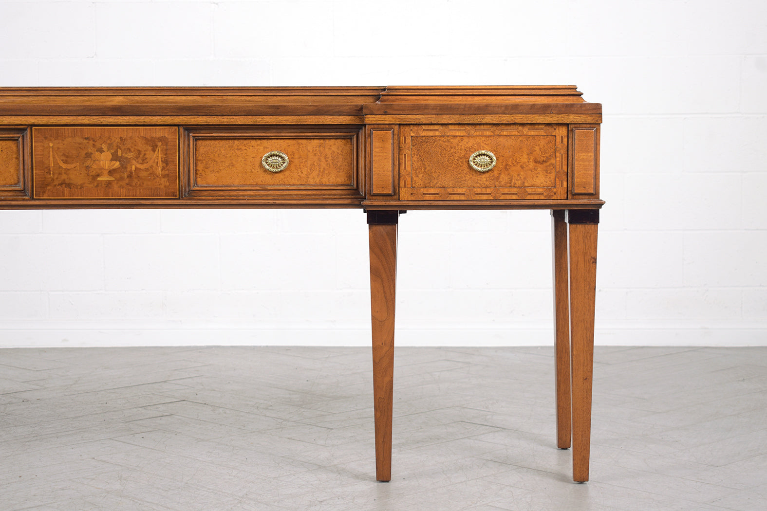 American Antique Federal Style Mahogany Sideboard Buffet Credenza, c.1950’s