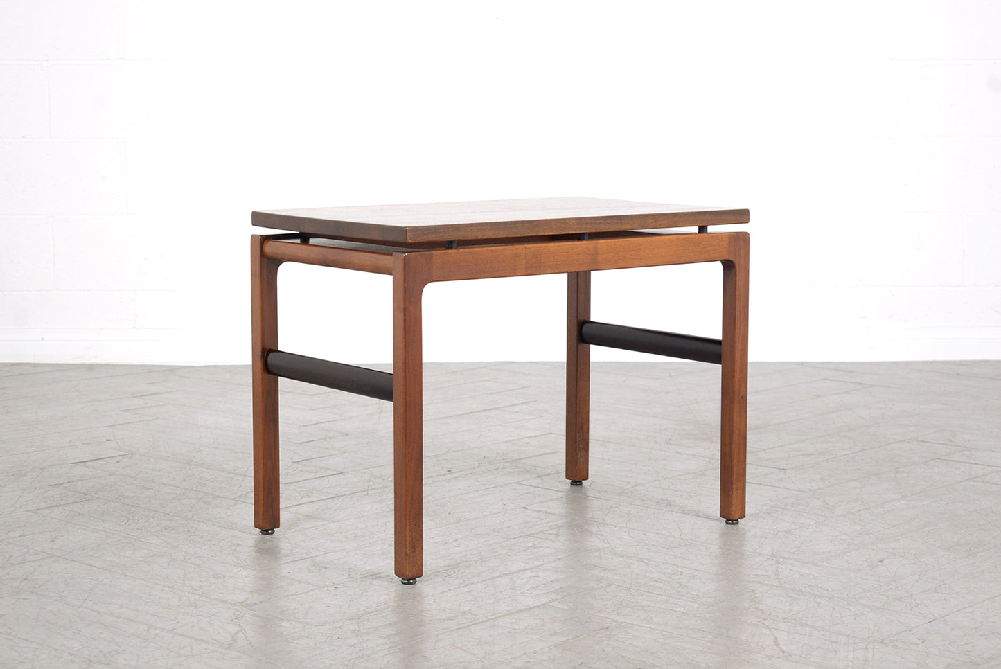 1960s Restored Mid-Century Modern Side Table