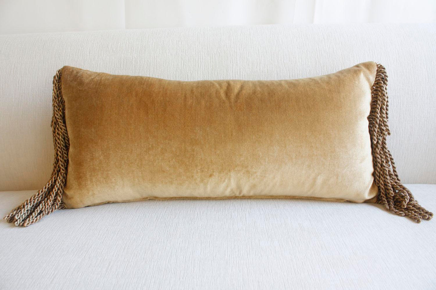 Pair of Neoclassical-style Pillows
